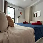 Appartement The Comfy Apartment-2 Bedroom, Near Shops, Restaurants & Bus Stop *