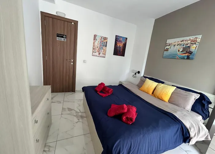 Lägenhet The Comfy Apartment-2 Bedroom, Near Shops, Restaurants & Bus Stop *